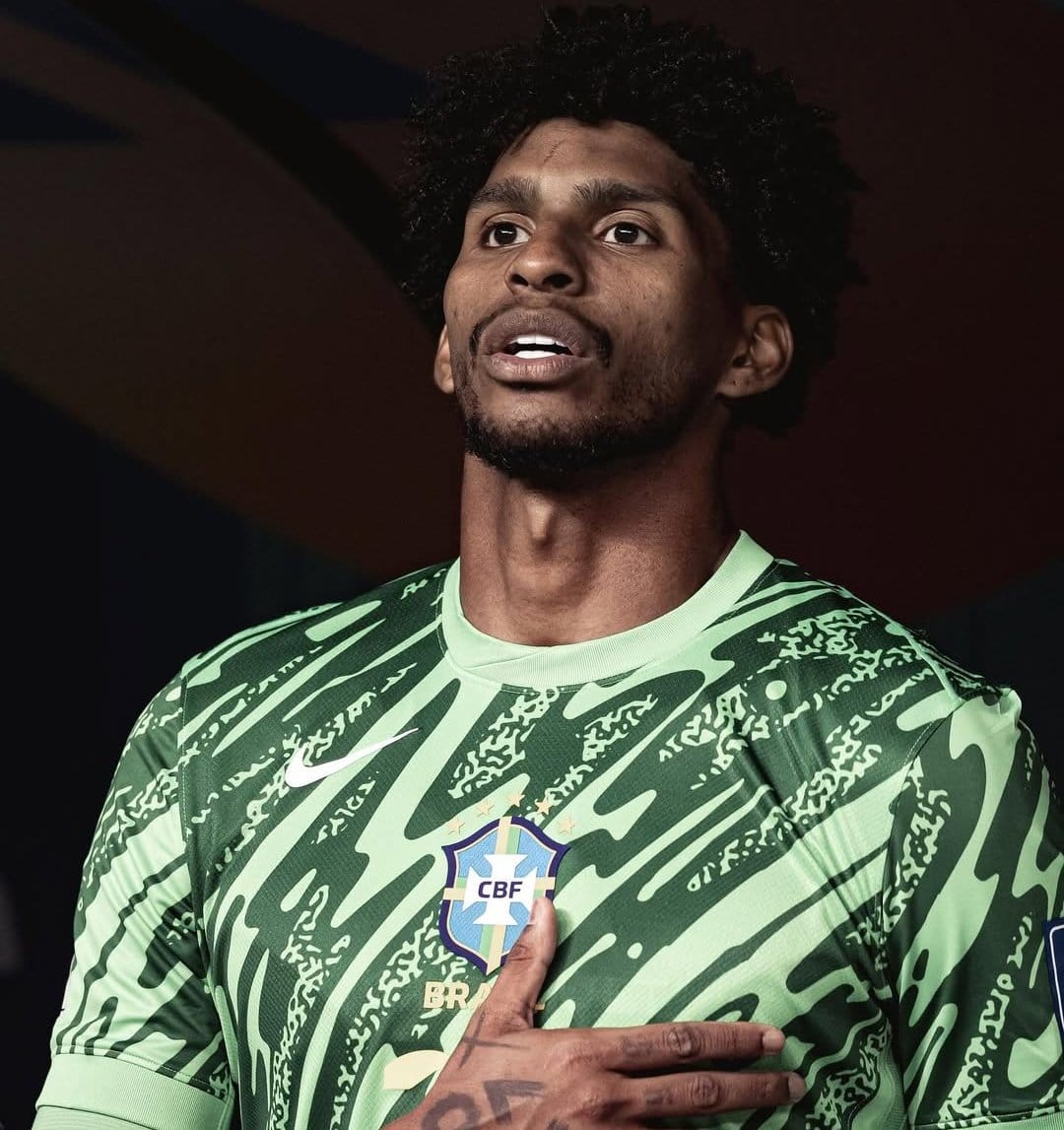 NJanfren's tweet image. Só sendo muito vagabundo e mau caráter para tentar colocar qualquer resquício de culpa em cima do Hugo Souza!

O alvo das críticas é total em cima do Fabrício Bruno – entregou 2 gols bizarros.

Mas sabemos quem será o alvo, dá mais engajamento, né?

Anticorinthianismo é foda!