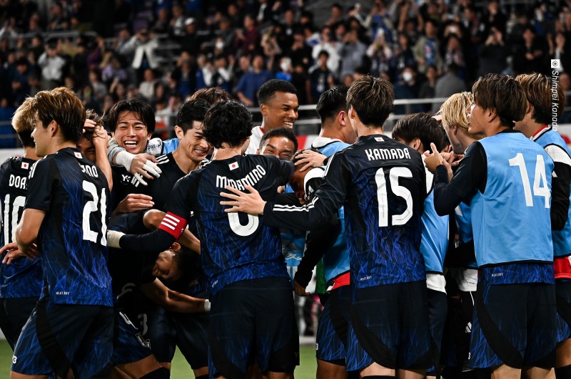 🇯🇵結果速報🇧🇷
南野拓実、中村敬斗、上田綺世！　日本代表が“王国”ブラジルに鮮やか逆転、14試合目で歴史的初勝利
soccer-king.jp/news/japan/nat…

🗣️編集部より
「日本代表は前半を0-2で終えましたが、伊東純也の途中出場後に反撃を開始。3-2と逆転し、森保ジャパンが新たな歴史の1ページをめくりました」
