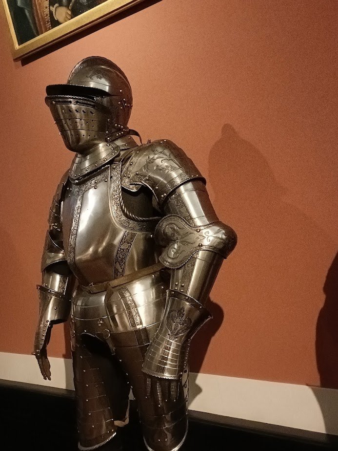 Knightly_Hist's tweet image. 