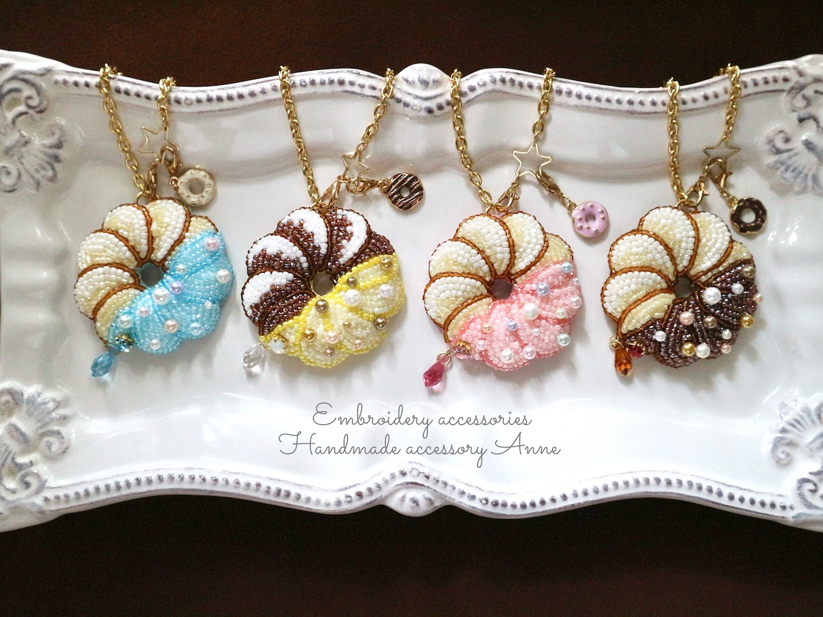 フレンチクルーラーバッグチャーム（レギュラーサイズ）

入荷いたしました。どうぞよろしくお願いします。
anneenna.thebase.in/items/121736022