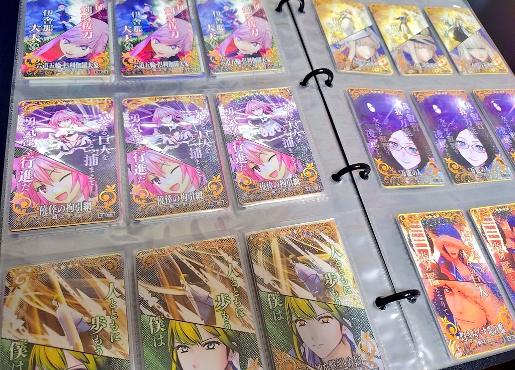 poryTaro_pp's tweet image. セリアで買った名刺収納リフィル
ウエハースやACのカード入れるのにちょうど良いサイズで神商品ですこれ
しかもスリーブ付けたままですっぽり入る‼️👏