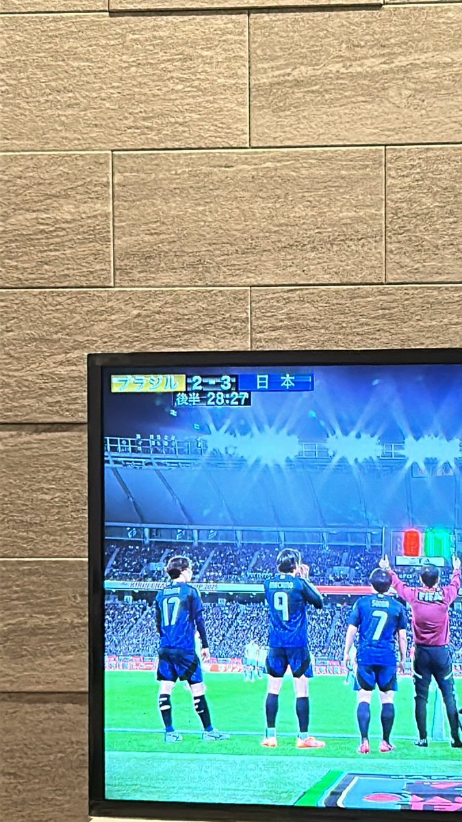 日本つよぉ😭😭
鈴木淳之介岐阜の誇りやな👏👏

あと日本代表イケメン多すぎんか笑笑