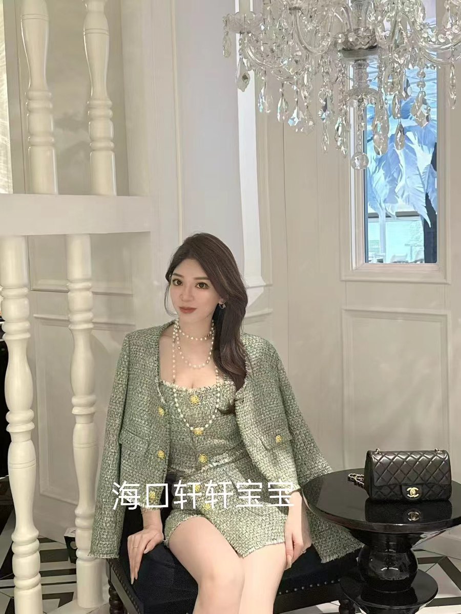 A0x06M's tweet photo. 出门逛逛 差点被认出来 今晚想玩了 上邦百汇城这边 会舔会伺候的 主动联系姐姐 https://t.co/EeNc3RH917