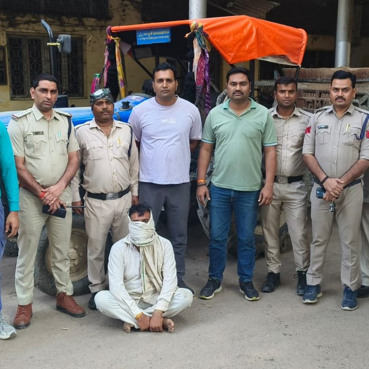 SP Morena (@spmorena_) on Twitter photo #मुरैना: थाना स्टेशन रोड पुलिस द्वारा अवैध रेत का परिवहन करने वाले 01 आरोपी को गिरफ्तार कर उसके कब्जे से 01 ट्रेक्टर-ट्रॉली कीमती करीबन ₹7 लाख को जब्त किया गया एवं राजसात की कार्यवाही हेतु वन विभाग को सुपुर्द किया गया।
<a href="/mohdept/">Home Department, MP</a>
<a href="/DGP_MP/">DGP MP</a>
<a href="/JansamparkMP/">Jansampark MP</a>
<a href="/MPPoliceDeptt/">Madhya Pradesh Police</a>
<a href="/IgChambal/">IGP_Chambal</a> #मुरैना: थाना स्टेशन रोड पुलिस द्वारा अवैध रेत का परिवहन करने वाले 01 आरोपी को गिरफ्तार कर उसके कब्जे से 01 ट्रेक्टर-ट्रॉली कीमती करीबन ₹7 लाख को जब्त किया गया एवं राजसात की कार्यवाही हेतु वन विभाग को सुपुर्द किया गया।
<a href="/mohdept/">Home Department, MP</a>
<a href="/DGP_MP/">DGP MP</a>
<a href="/JansamparkMP/">Jansampark MP</a>
<a href="/MPPoliceDeptt/">Madhya Pradesh Police</a>
<a href="/IgChambal/">IGP_Chambal</a>