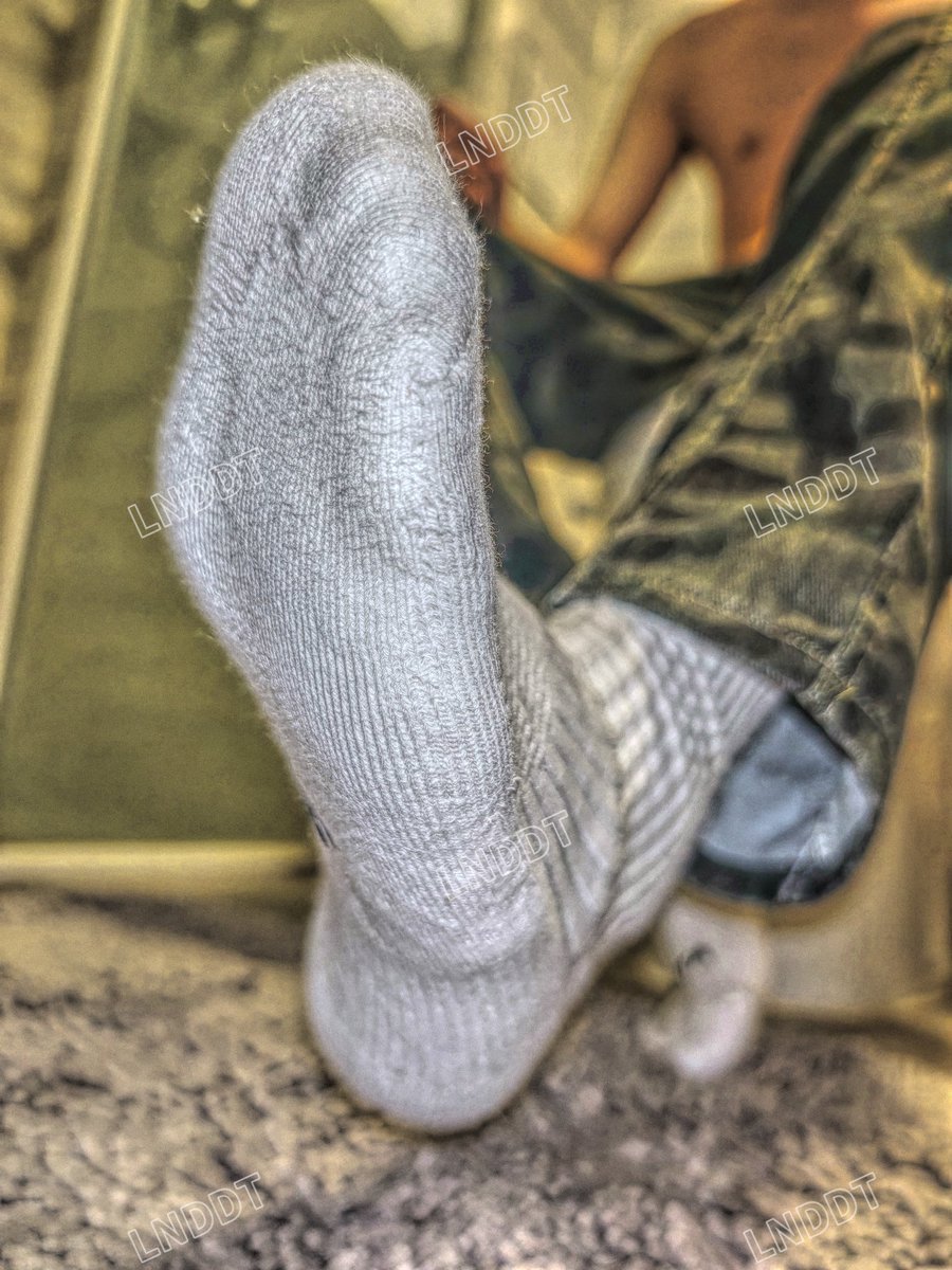 袜司 (@a_lnddt) on Twitter photo 