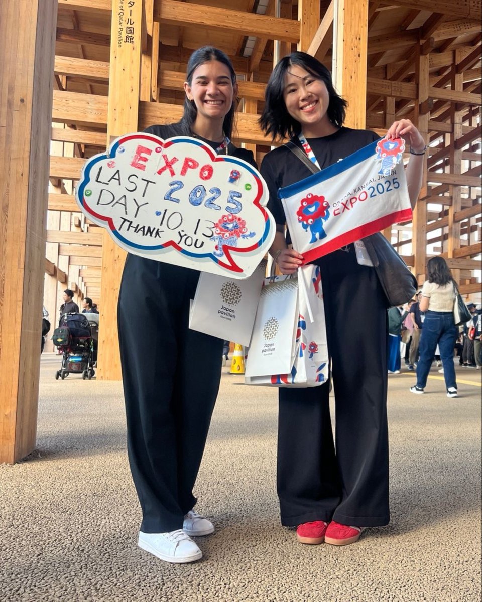 BLR__WORLD's tweet photo. 素晴らしい旅の終わりに、心から感謝を込めて @expo2025japan 🇯🇵 
From Dubai to Osaka what a journey!
10 pavilions, 300+ brilliant minds, and countless memories,Thank you BLR WORLD team for making it truly Simply Brilliant.
See you at #Riyadh2030 🇸🇦🚀
#Expo2025 #SimplyBrilliantPeople https://t.co/en7gLPtgFR