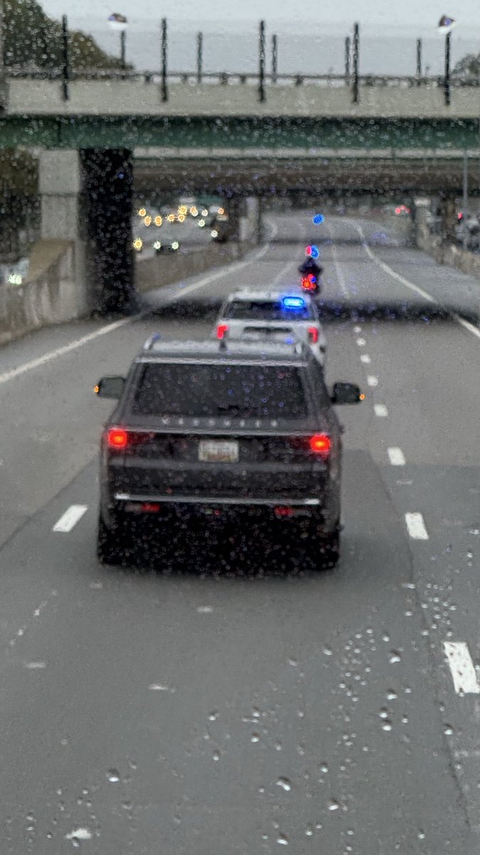 CGProgram's tweet image. Going to the Capitol, we’re receiving a @CapitolPolice escort. The entire highway has been shut down. And then arriving at a point it wasn’t… the path is cleared.