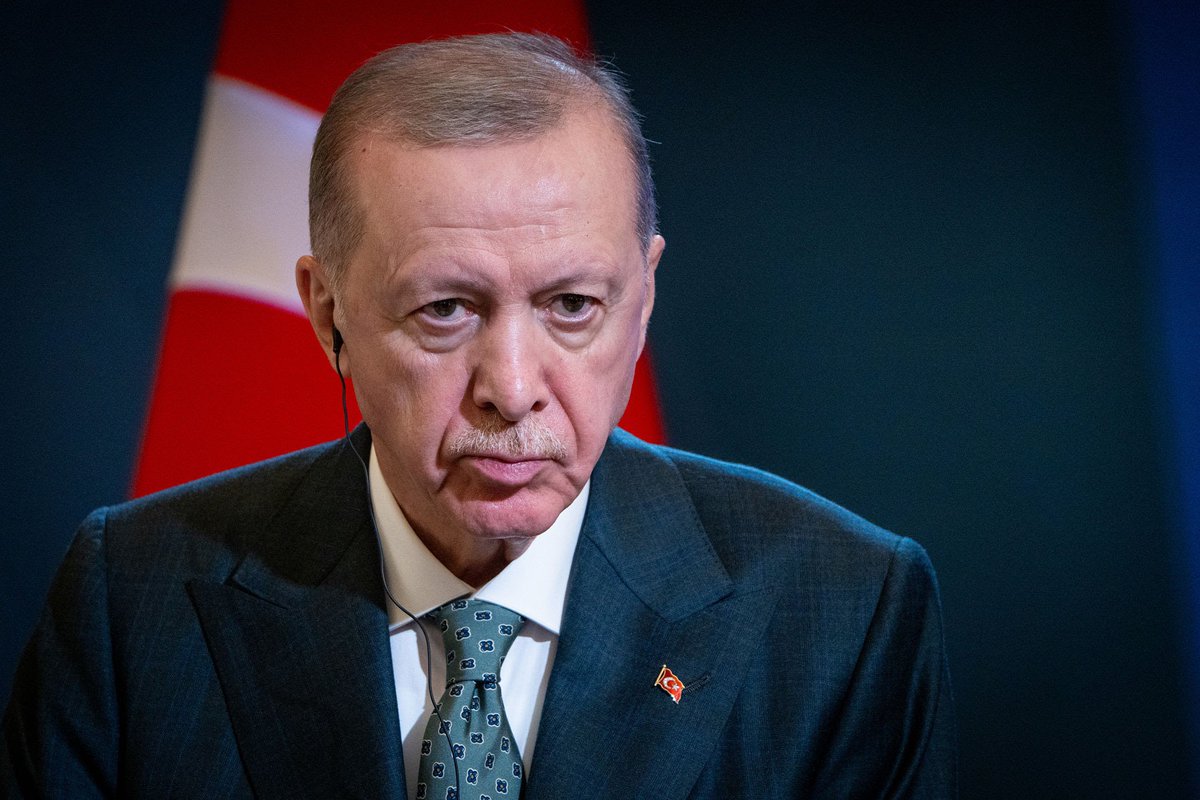 Cumhurbaşkanı Erdoğan: 

“Artık kira konusunda işin planlamasını devlet yapacak.”