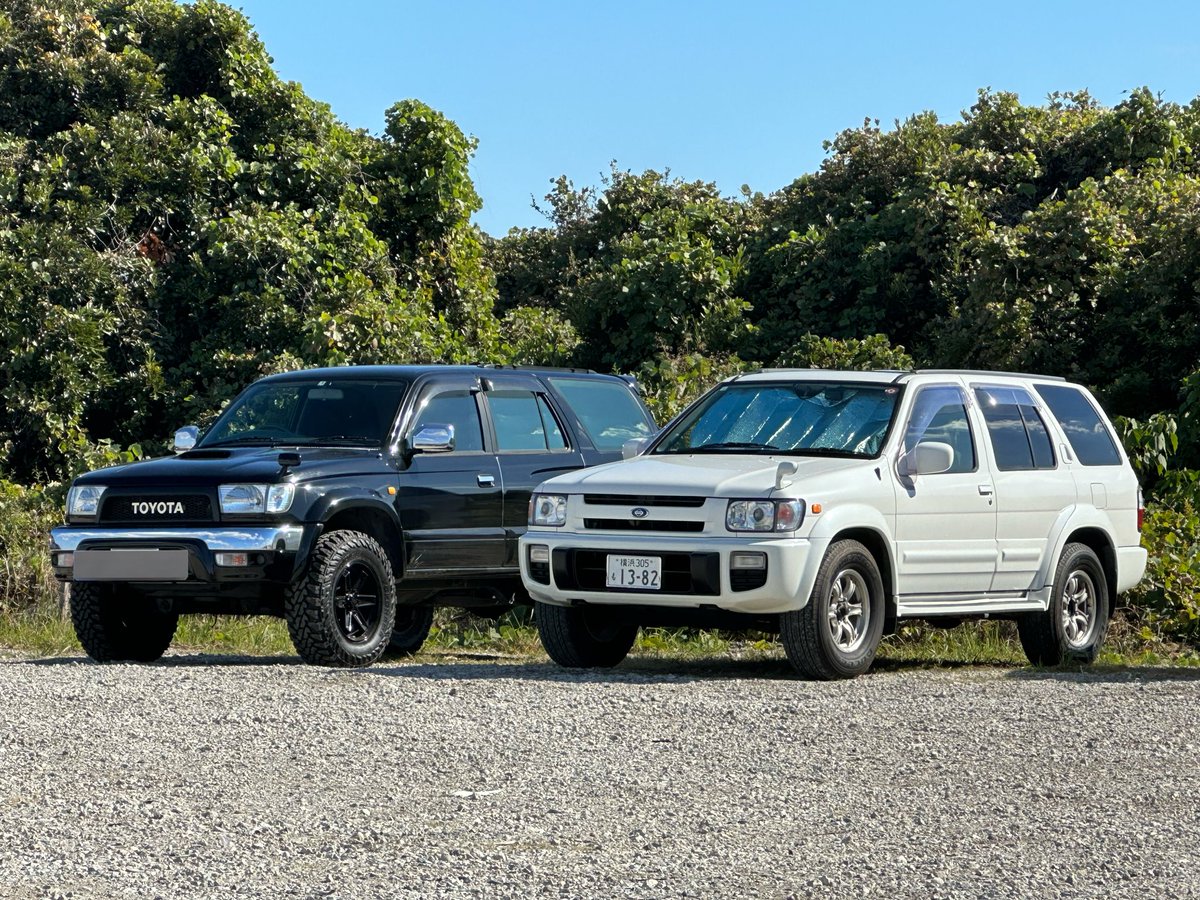 interceptor722's tweet photo. #愛車とのストーリー
狙ってた認定中古車売れちゃって、悔しいから業オクで引っ張ってもらったのがこの子、ガソリン背面サンルーフ！
今日で納車丸2年経ったけど、ノーマルからずいぶん立派になったなぁ https://t.co/DuBZC0QZvQ