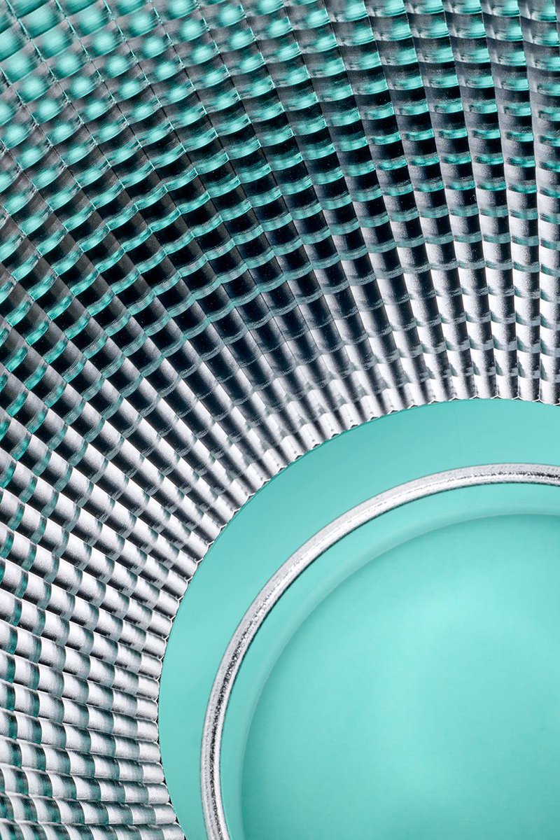 joeyterrill's tweet image. The facets on the interior of this lighting reflector mirror the illumination from a ring light—and also the reflection of the mint-colored background—in to a mix of color gradients.

Nikon Z 9 | Nikkor Z MC 105mm f/2.8 VR S | @NikonUSA #NikonPro #NikonAmbassador