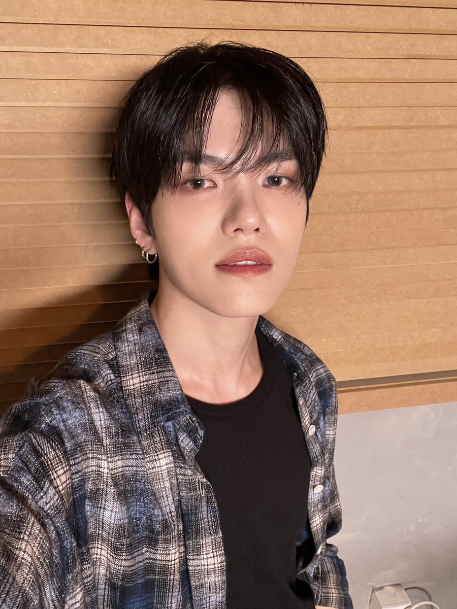 VERIVERY tweet media