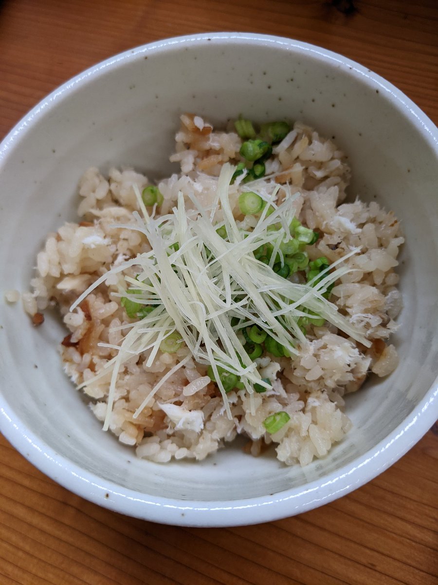 kanekobd's tweet photo. ①2025/9/27
ラーメン 浜ねっこ
★塩鶏そば
★メンマめし

②2025/10/5
麺屋シキ
★2周年限定　吉次の3種麺
★鯛めし https://t.co/ikP89UL7c6