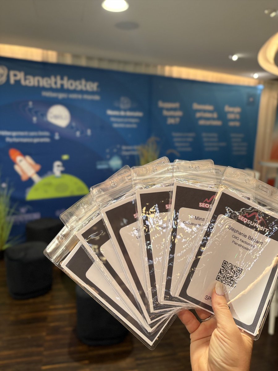 PlanetHoster's tweet photo. C’est parti pour le @seosummitevent à Paris 2025 au Parc des Princes 🇫🇷
Merci à @AFNIC et @Axeptio pour les goodies 💚
Sur scène : Nicolas Rabouille & @ThomasMeyerSEO.

Performance, innovation, collaboration. 
#1 partenaire, fier de soutenir les bâtisseurs du web 🌍

#SEO #SEOSummit #PlanetHoster #WebHosting #Paris #TechFr