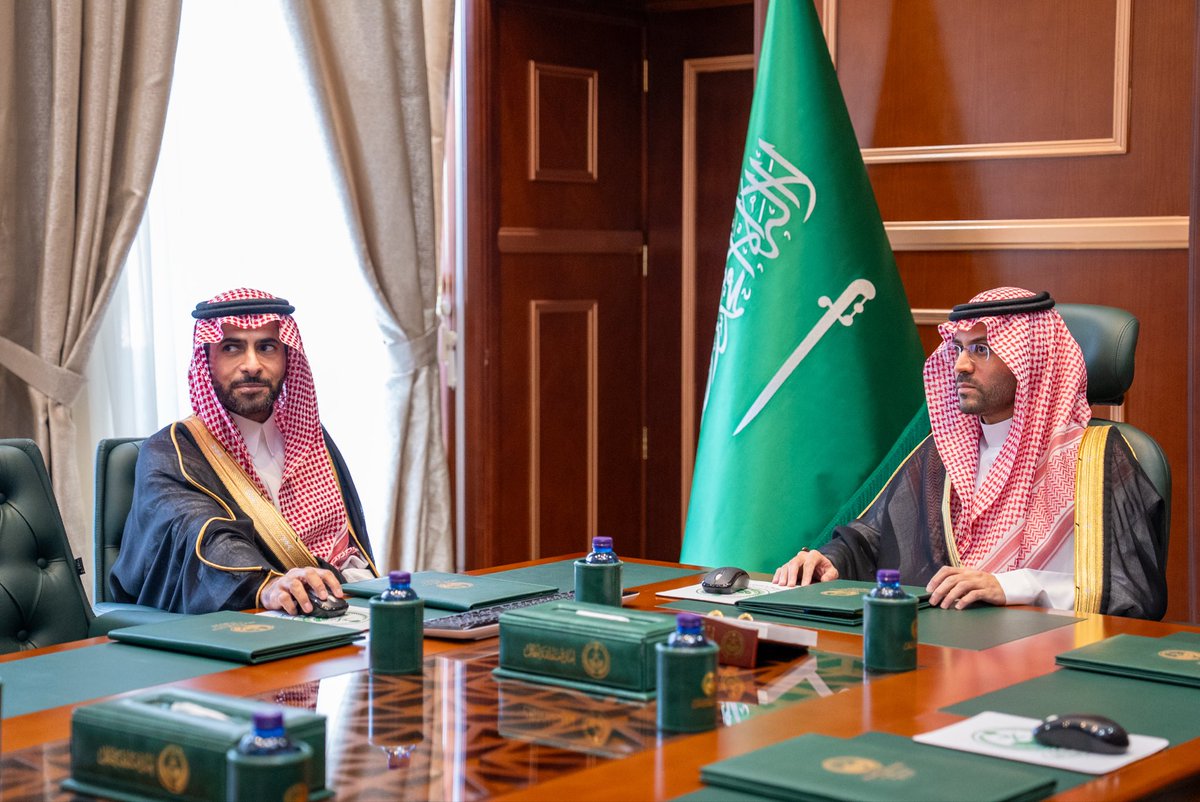 سمو #نائب_أمير_منطقة_حائل يستقبل الأمين العام لبرنامج سخاء م. عبدالعزيز الحسين، ويطّلع سموه على أبرز المشاريع التنموية المستدامة في مختلف مناطق المملكة والفرص التنموية النوعية في منطقة حائل.