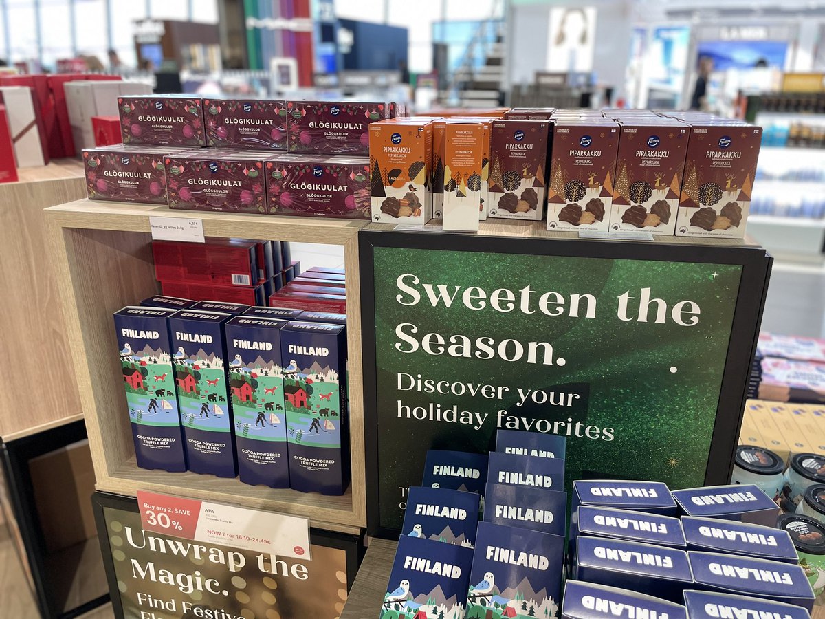 🇫🇮秋のアアルト建築めぐりの旅🇫🇮これにて帰国します✈️ヘルシンキ空港では早くも🎄クリスマスのアドベントカレンダー商品が並んでいました🎁#旅レポ #アアルト #フィンランド