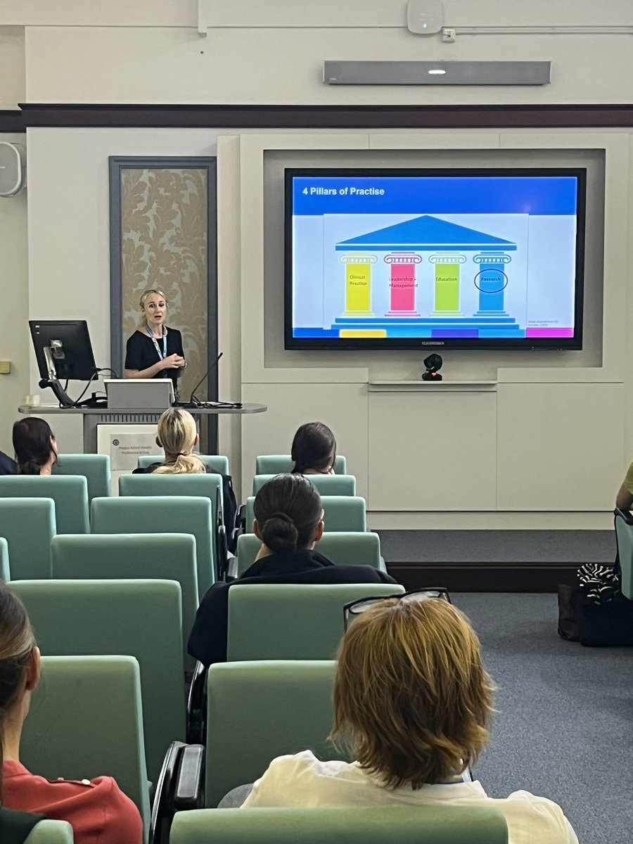 Sarah Lloyd from Bridgewater NHS Trust encouraging the growth of clinical academics amongst AHPs #AHPsInResearch <a href="/WHHAHPs/">WHH AHPs</a> <a href="/WHHNHS/">WHH 🏥</a> #AHPsDay