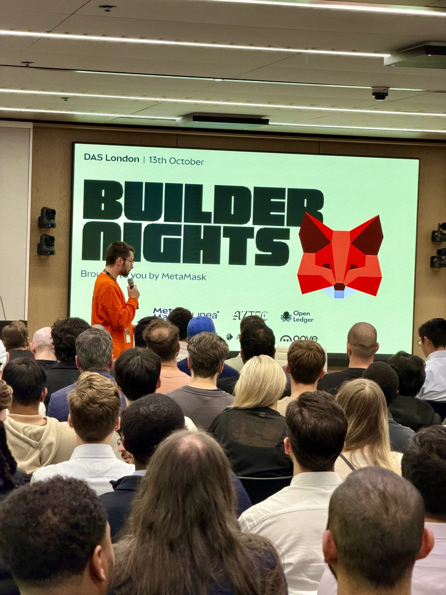 yesthatjohn's tweet photo. Dusted off the mic for @P2Pvalidator at @MetaMask's Builder Nights London 🇬🇧

I've been off the Web3 panel circuit for a while since becoming a dad 👶🏼 but had a blast jumping back in.

Thanks to @francescoswiss @DeclanFox14 @LineaBuild &amp; @maqstik @alt_layer for a great session! https://t.co/xUYS7TUCbC