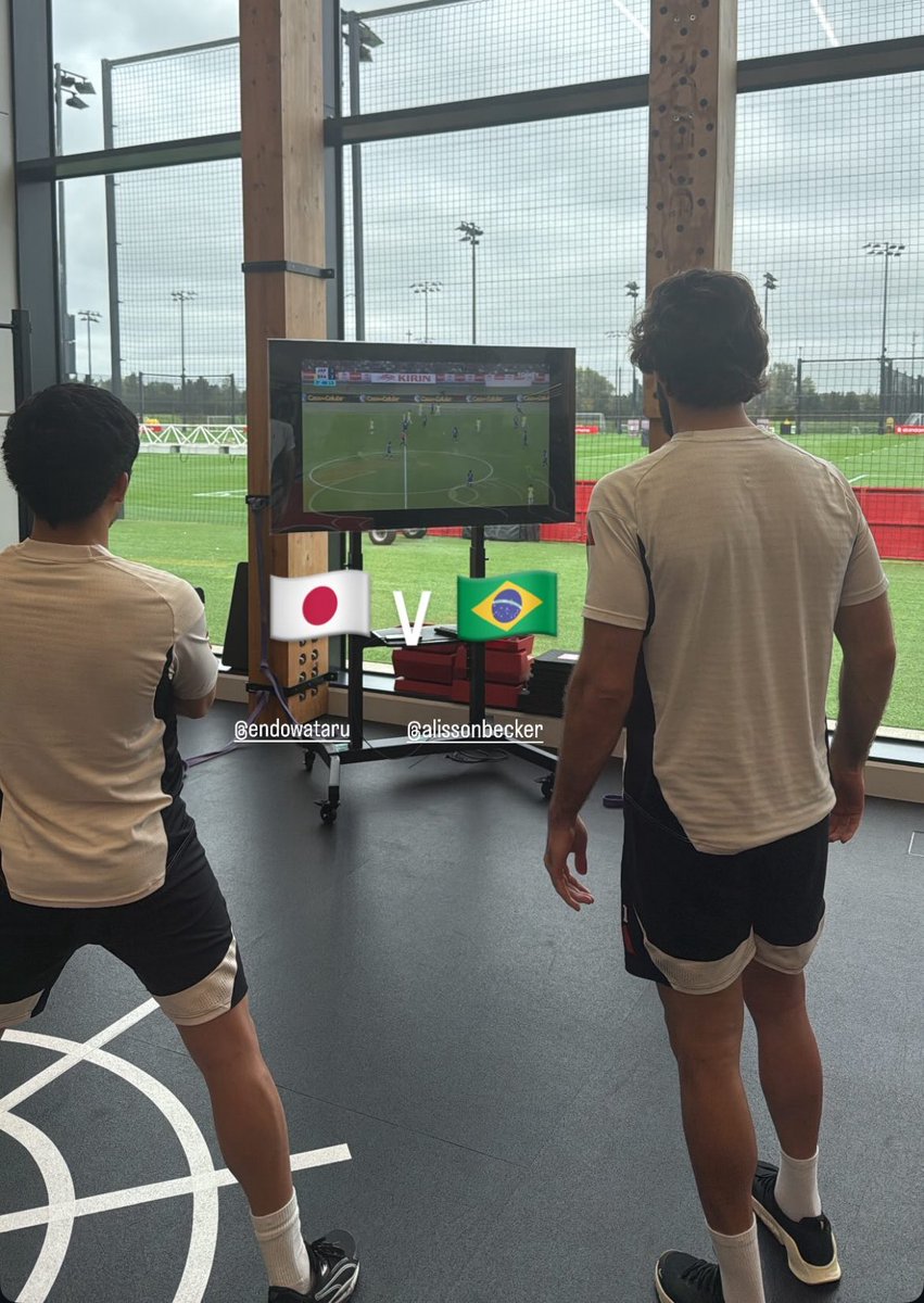 🇯🇵遠藤航 vs 🇧🇷アリソン

リヴァプールの2選手が日本代表 vs ブラジル代表を観戦