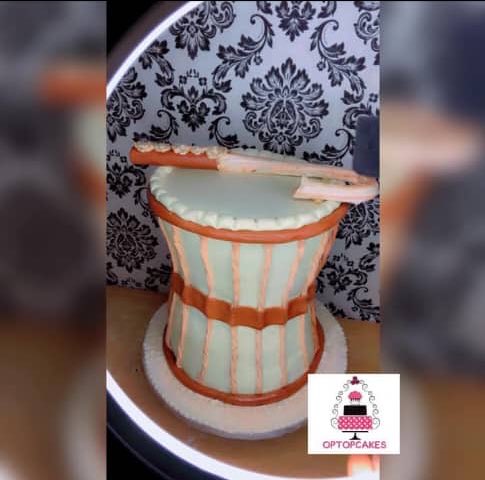 optopcakes's tweet photo. 🎉 Feast your eyes on this stunning drum cake masterpiece by @optopcakes 🎂🥁 Crafted with love, this edible work of art is perfect for celebrations. 
Like, comment, and share to spread the sweetness! 🍰✨
 #CakeArt #DrumCake #OptopCakes #SweetTreats https://t.co/juqwSffVfT