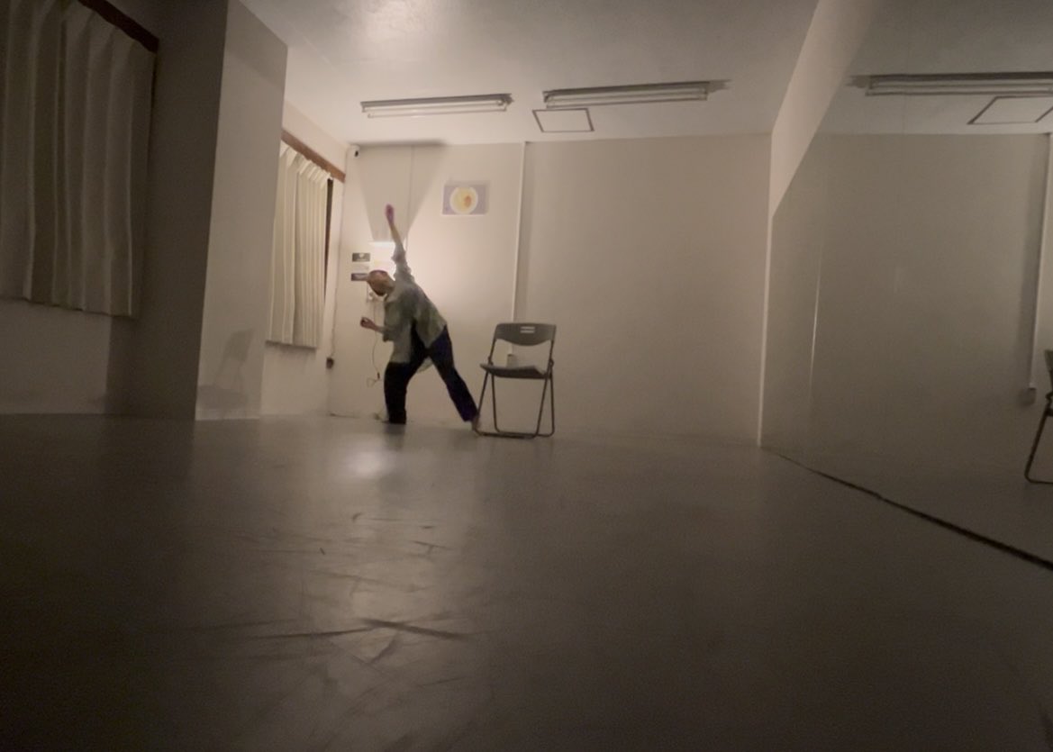 akarilaboratory's tweet image. ラスト稽古が終わりました。
私のダイスキィィィィィ🫶を詰め込みました。
本番はいよいよ今週末！

#演劇ユニット箱庭
#コンテンポラリーダンス