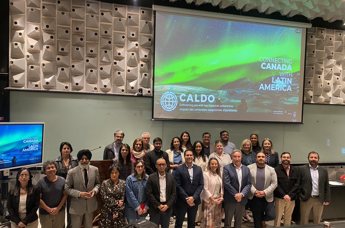 udp_cl's tweet image. #InternacionalUDP | En el marco de la visita a Chile del Consorcio de Universidades Canadienses (CALDO), la #UDP y #USACH, en colaboración con el CRUCH, llevaron a cabo la Jornada de Cooperación Chile–Canadá📚👏
Conoce más internacional.udp.cl/en-jornada-rea… 📲
#Chile #ComunidadUDP #Canadá