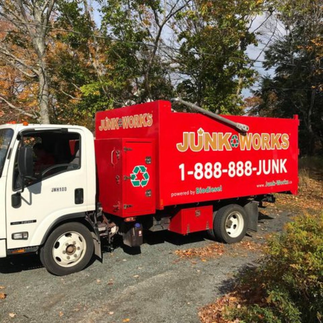 HalifaxJunk's tweet photo. When it comes to junk removal, size matters. Junk Works Halifax trucks are 20% larger than the competition’s — which means fewer trips, more savings, and faster service for you. From old couches to full garage cleanouts, our big red... https://t.co/MXBgLQvRYu

#JunkWorksHalifax https://t.co/XygzSmkpLQ