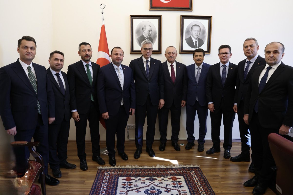 Av. İbrahim Ethem TAŞ 🇹🇷 (@ethemtas) on Twitter photo 📍Ankara
Sağlık Bakanımız Prof. Dr. Kemal Memişoğlu’nu ziyaret ettik.
Antalya’mızın sağlık politikaları ve yatırımlarına verdikleri kıymetli destekleri için kendilerine teşekkür ediyoruz. <a href="/drmemisoglu/">Prof. Dr. Kemal Memişoğlu</a> <a href="/saglikbakanligi/">T.C. Sağlık Bakanlığı</a> 📍Ankara
Sağlık Bakanımız Prof. Dr. Kemal Memişoğlu’nu ziyaret ettik.
Antalya’mızın sağlık politikaları ve yatırımlarına verdikleri kıymetli destekleri için kendilerine teşekkür ediyoruz. <a href="/drmemisoglu/">Prof. Dr. Kemal Memişoğlu</a> <a href="/saglikbakanligi/">T.C. Sağlık Bakanlığı</a>
