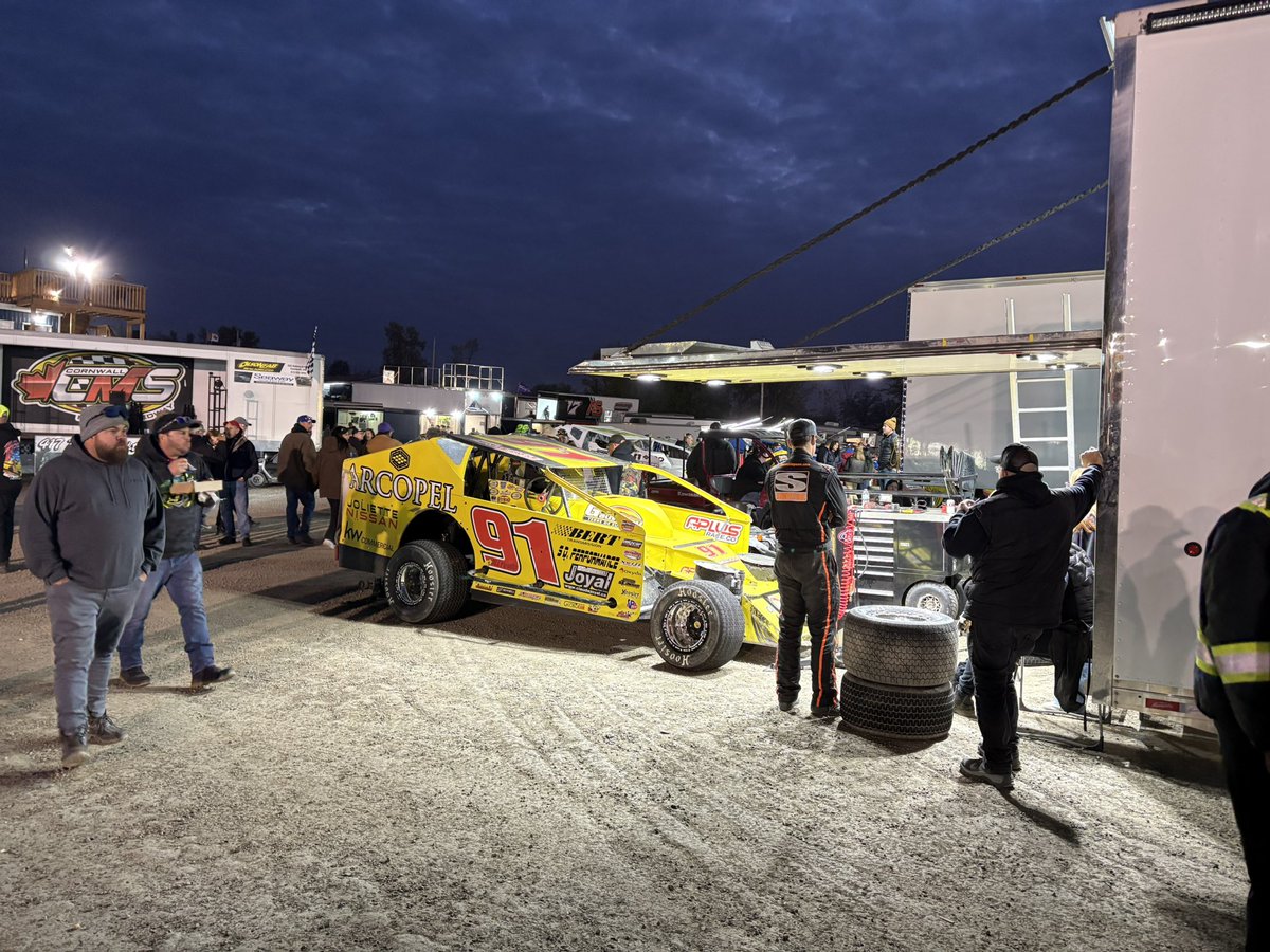 Had a great weekend with my daughter <a href="/CornwalSpeedway/">Cornwall Speedway</a> for the Canadian Dirt Weekend. And a couple visits from my friend <a href="/Ron_Castleman/">Ron Castleman</a> when he wasn’t working.