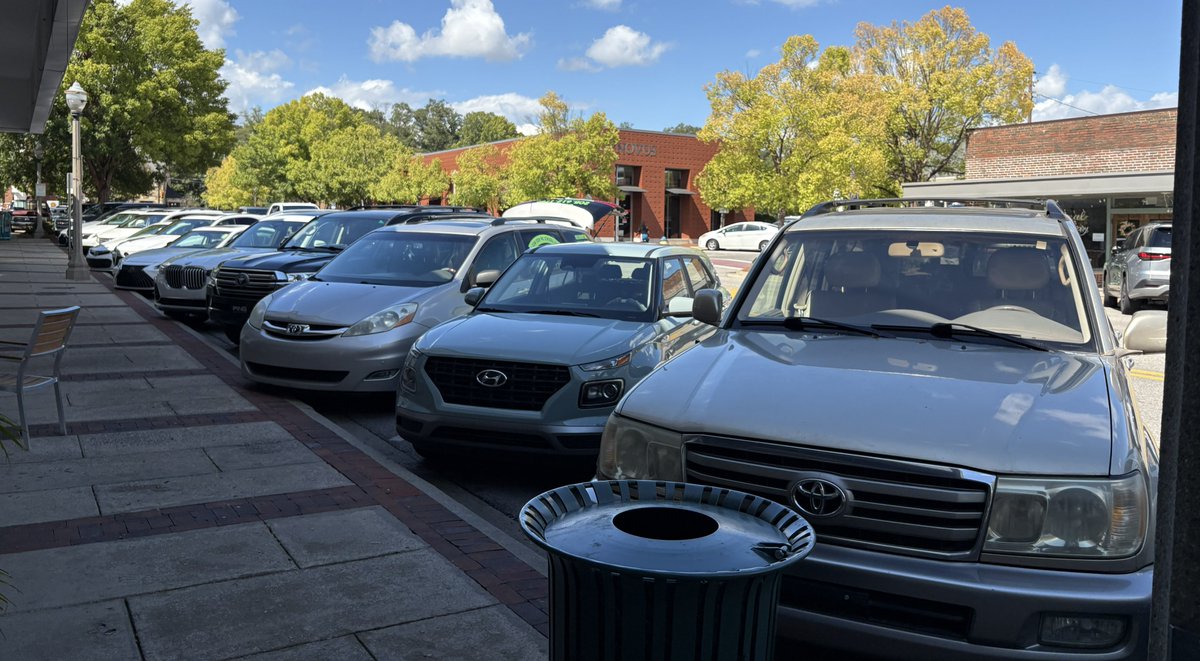 David_Sher's tweet photo. DOWNTOWN BIRMINGHAM NEEDS FREE PARKING NOW: https://t.co/672K4cbmsh #Birmingham @ComebackTown @David_Sher https://t.co/ZdGUNKxIGf