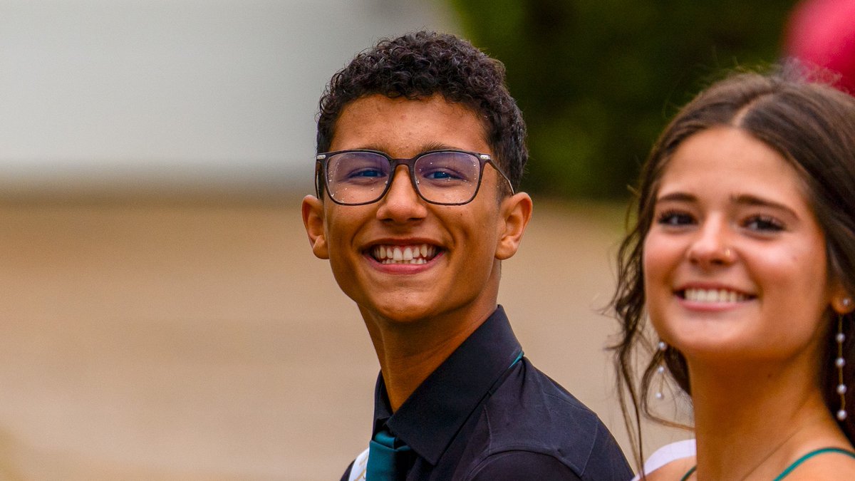 JenisonSchools's tweet image. Homecoming Week 2025 is in the books! Big thanks to all the staff, parents, students, Ottawa County Sheriff’s Office deputies, and volunteers who made the week a huge success. Check out these shots from the rally, parade, game, and dance! #JenisonHOCO25