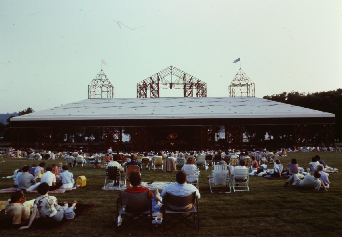 Greetings from Riverbend Music Center in 1984 ✉️