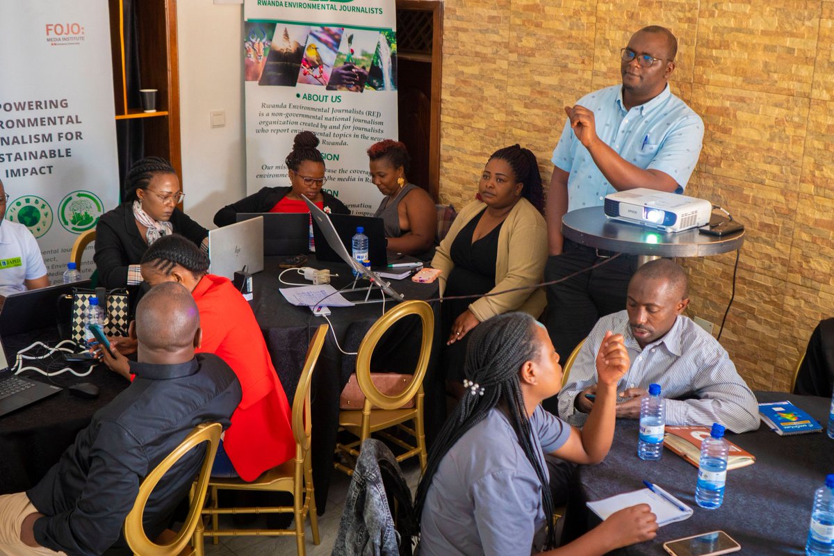 EnviroRwanda's tweet image. Did you know pictures can also be used to spread fake news? 🖼️
Fact-checking isn’t limited to text — it applies to images too. Tools to verify image authenticity include:
1️⃣ image.google.com
2️⃣ tineye.com
3️⃣ bing.com
#FactChecking