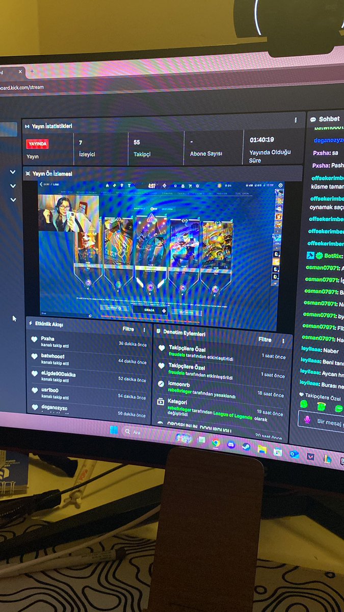 Kızlar benide izleyinn lütfenn valla çok eğlenceliyim