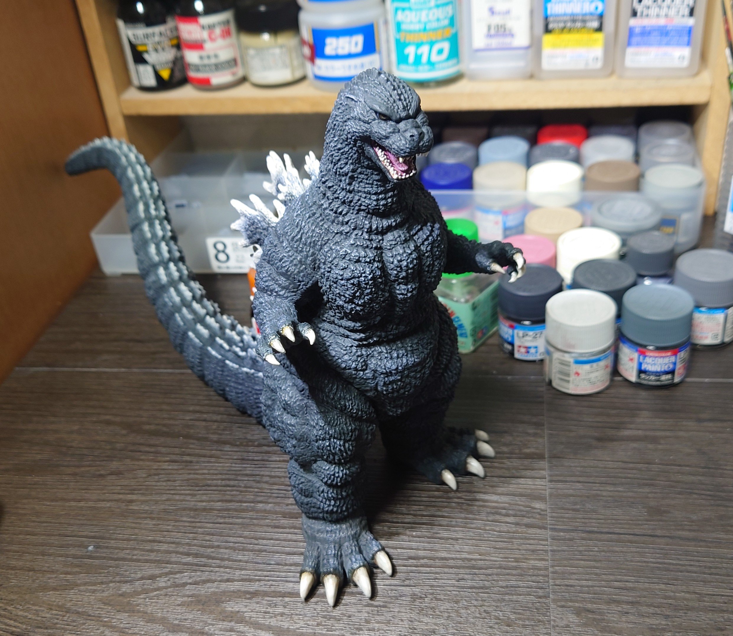 ゴジラ - Search / X