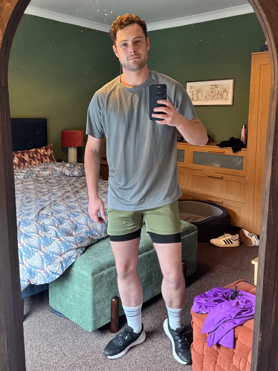 TheWrath92's tweet photo. Birthday gym sesh https://t.co/TgihdYUlxb