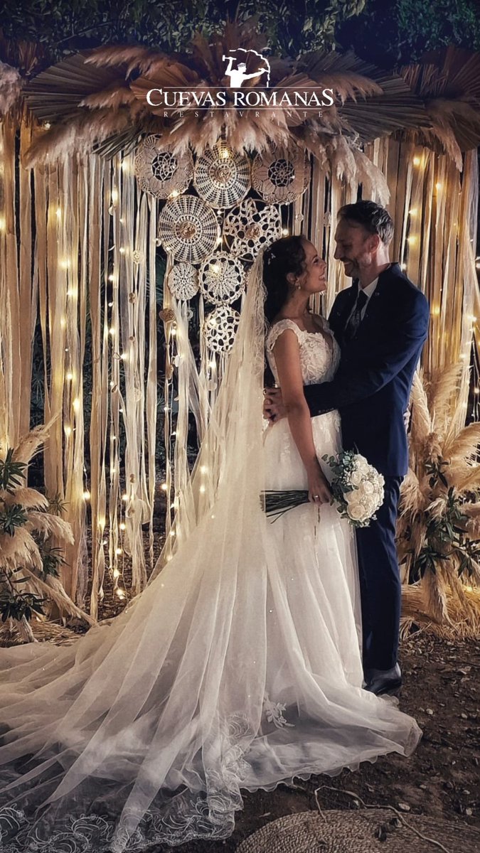 Cuevas_Romanas's tweet photo. 💖🥹💍Os compartimos algunos de los momentos más destacados de este mágico fin de semana y de esta preciosa pareja.

Seguimos soñando con esta increíble boda de tarde... 💫⭐

¡Gracias infinitas por elegirnos para vuestro gran día!

#CuevasRomanas #Wedding #WeddingDay #Boda https://t.co/LdIdjmbkbU
