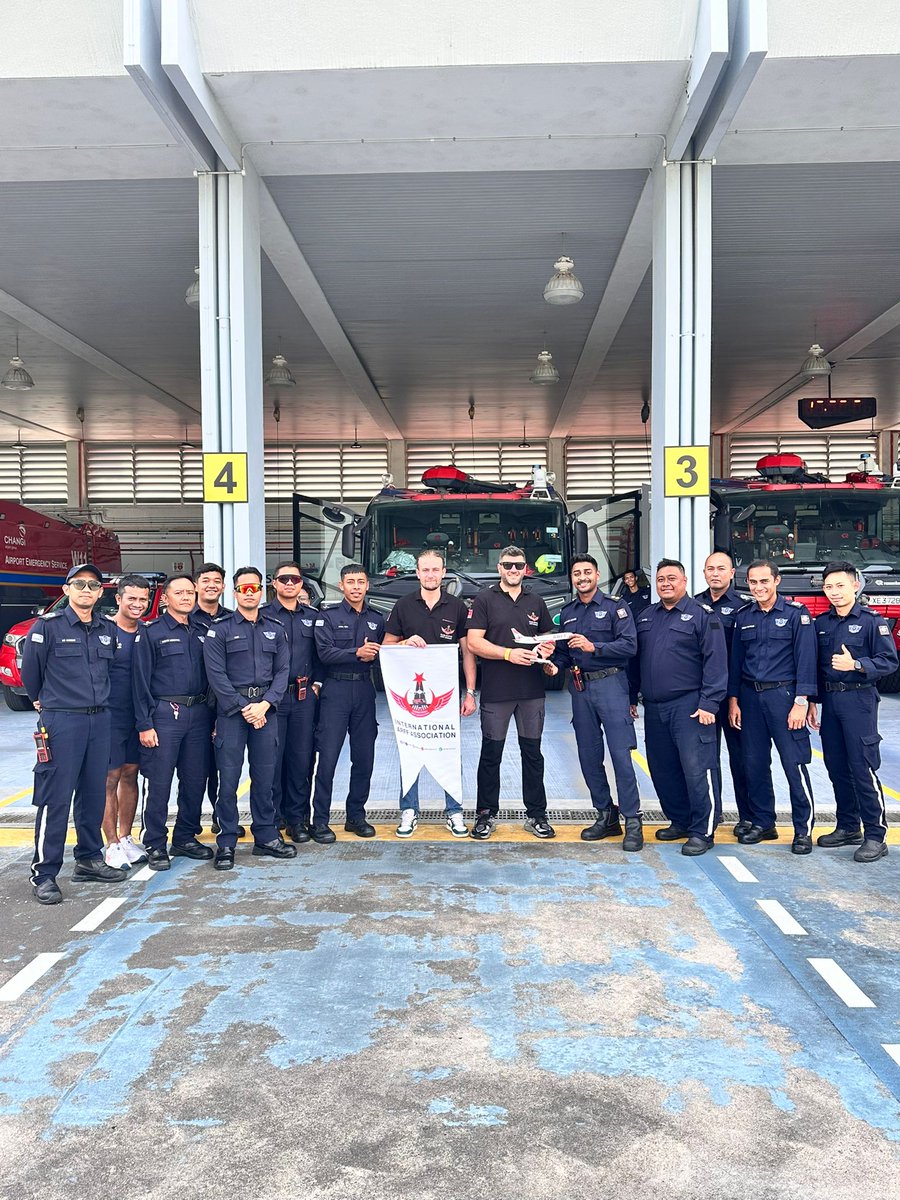 Uluslararası ARFF Derneği, Changi Havalimanı ve ARFF İstasyonunu Ziyaret Etti

Uluslararası ARFF Derneği olarak, Singapur’daki Changi Havalimanı ve havaalanı ARFF İstasyonunu ziyaret etme fırsatı bulduk.
Dünyanın önde gelen havalimanlarından biri olan Changi, Skytrax World