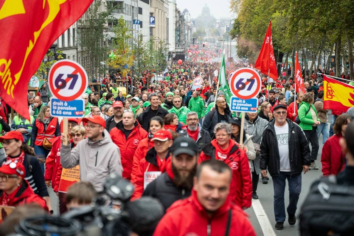 Nooit eerder zo'n grote vakbondsbetoging meegemaakt. Dat wil zeggen dat de colère nooit eerder zo groot was natuurlijk. #StopArizona
