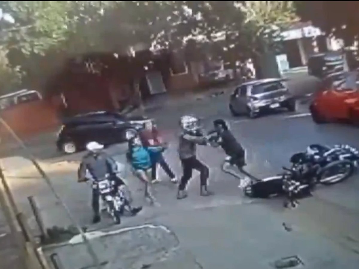 onlivepy's tweet image. Madre de Bruno Acosta exige justicia
👉 Descubre más haciendo clic en el enlace.👇
onlivepy.com.py/?p=51853