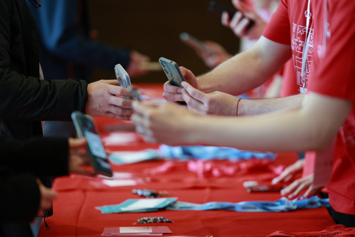 The Hack Summit tweet media