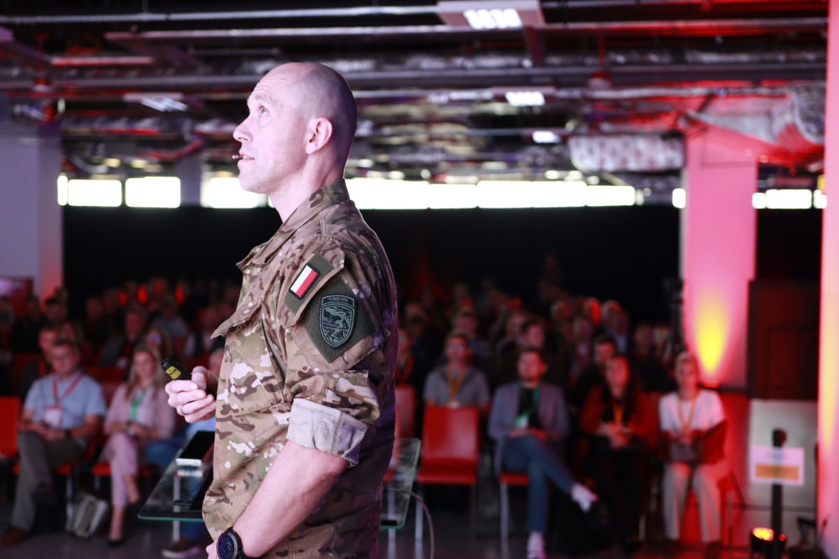 The Hack Summit tweet media