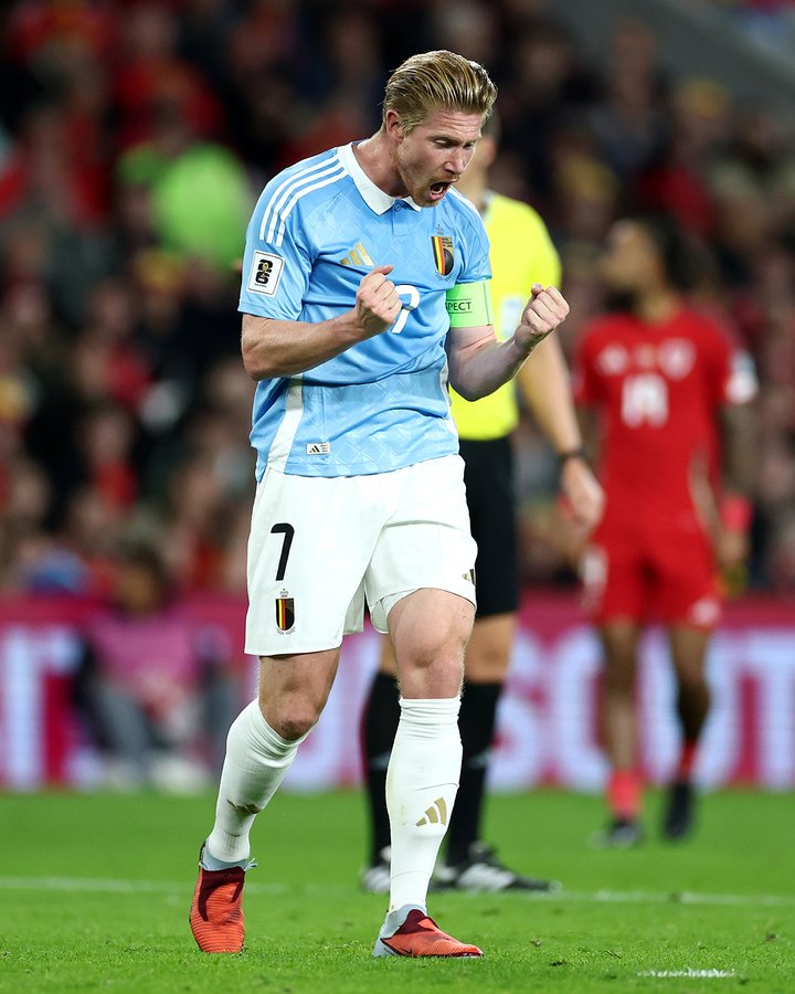 Kevin de Bruyne this season so far! 🇧🇪

👕 12 games
⚽️ 8 goals
🎯 3 assists

Unc's still got it 😏