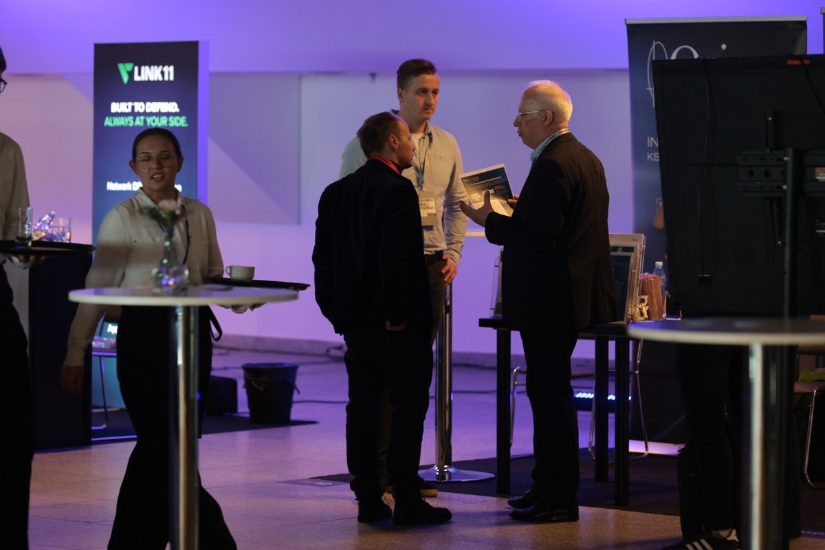 The Hack Summit tweet media