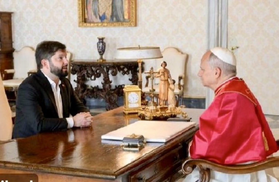 El Octubrismo quemó nuestras iglesias y el Marxismo es una anti Religión. No olvidamos el 2019 y como la ultra izquierda quemó el País por “$30”. 

Infames ! #Enade2025