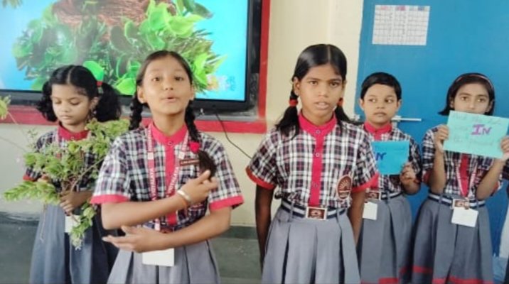 kv1_armapur's tweet photo. Teaching of #PREPOSITION to Preparatory Stage.
#kvs #English #preparatory #nep2020 
@binodbehera25 @KVS_HQ @KVS_Lucknow @ndubeykvsppl https://t.co/si5NzG4ngd