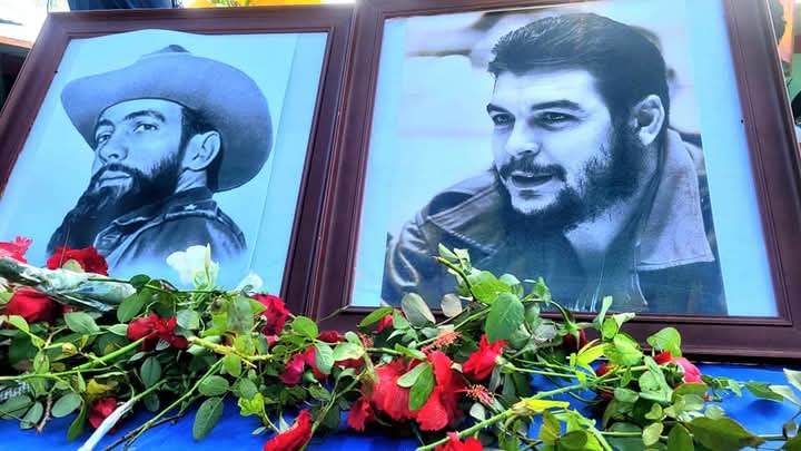🇨🇺 Desde nuestras instituciones educativas se celebra la jornada de actividades en homenaje a dos grandes de nuestra historia, Camilo y Che #CubaViveEnSuHistoria #ArtemisaJuntosSomosMás #15AñosArtemisa <a href="/GladysArtemisa/">Gladys Martínez Verdecia</a> <a href="/GobiernoArt/">Gobierno Provincial de Artemisa</a> <a href="/JuanBertico/">Juan Alberto Rodriguez</a>