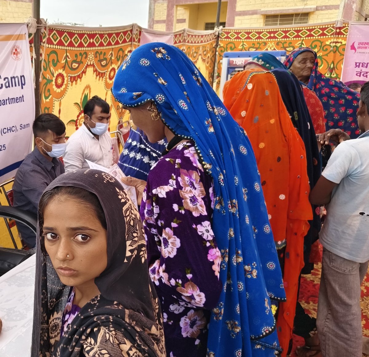 Swasth Naari, Sashakt Parivar 💗
On #InternationalDayOfTheGirlChild, RAF Global held a free health camp at Sam, Jaisalmer with the District Health Dept.
225 people were screened, including 100 girls &amp; women for anemia and nutrition.
Healthy girls build empowered families! 🌸