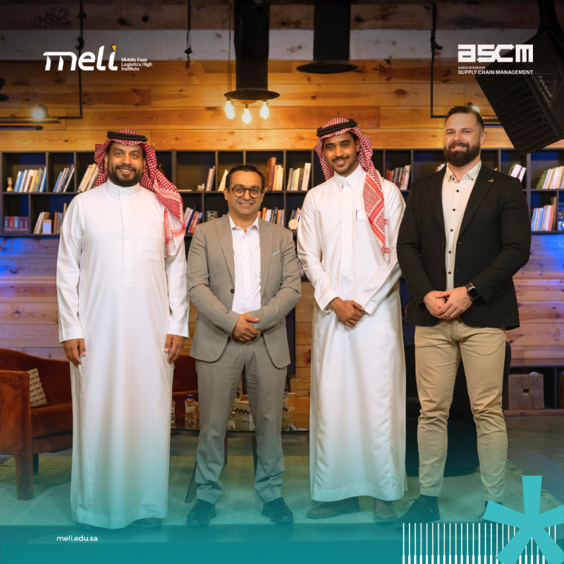 MELI_Logistics's tweet photo. جلسة حوارية أقيمت في مسرح "ذا ستيج"  بعنوان:
" جسر معايير سلاسل الإمداد العالمية مع التميز المحلي 🇸🇦"

بمشاركة خالد الماس وغرانت سوانبويل

🔹 ناقشت الجلسة مواءمة المعايير العالمية مع السوق المحلي ودور شهادات ASCM مثل CSCP في تمكين قادة سلاسل الإمداد.

@ascm_hq