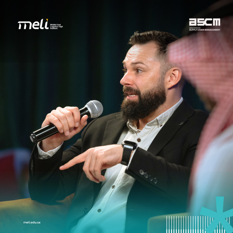 MELI_Logistics's tweet photo. جلسة حوارية أقيمت في مسرح "ذا ستيج"  بعنوان:
" جسر معايير سلاسل الإمداد العالمية مع التميز المحلي 🇸🇦"

بمشاركة خالد الماس وغرانت سوانبويل

🔹 ناقشت الجلسة مواءمة المعايير العالمية مع السوق المحلي ودور شهادات ASCM مثل CSCP في تمكين قادة سلاسل الإمداد.

@ascm_hq