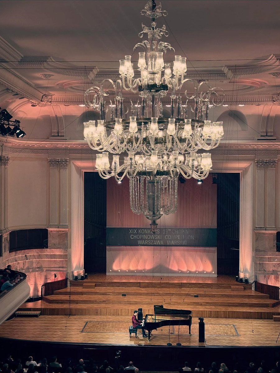 MartaAnnaCzech's tweet image. 🎹 Fryderyk Chopin - nasza niepowtarzalna polska marka eksportowa 🇵🇱
🎹 Fryderyk Chopin to wg chińskich melomanów Xiao Bang 🤭
🎹 Xiao Bang w najludniejszym kraju świata bije rekordy popularności.
🎹 Przed II wojną światową jego nazwisko było znane tylko wykształconym chińskim…
